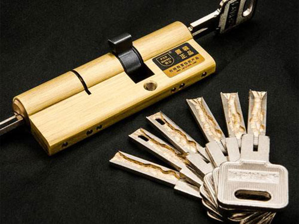 茂名開鎖電話（換鎖芯開鎖公司）